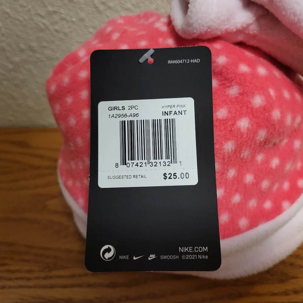 NWT Nike Infant Pink Polka Dot Fleece Hat and Pink Mittens